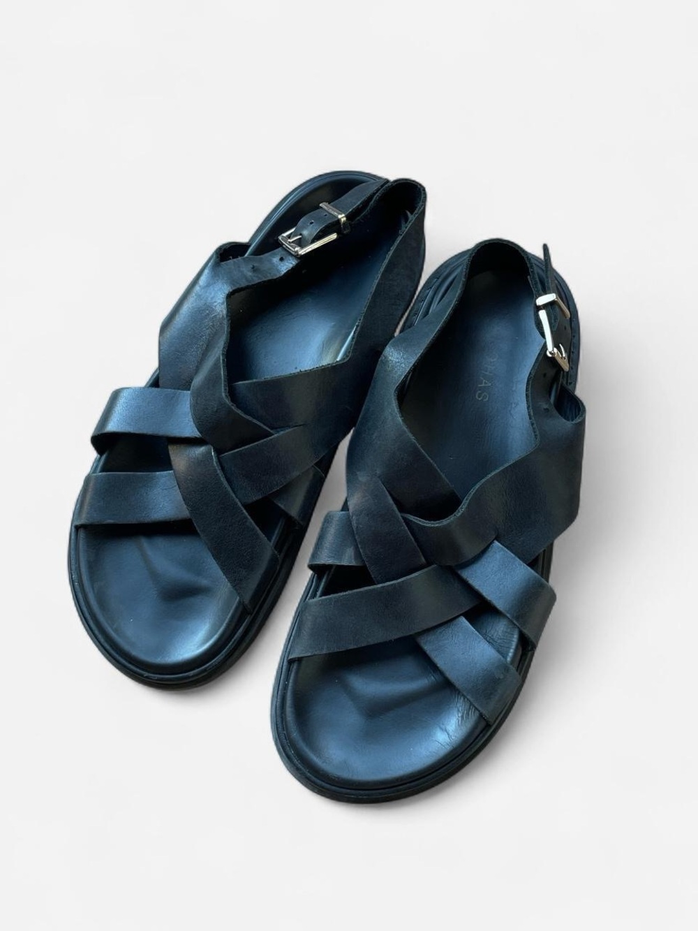 Alohas Trunca Leather Sandals in black Size 41
